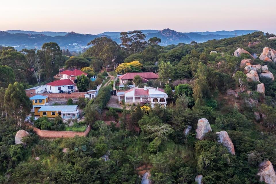 Hidden Valley Backpackers Iringa 外观 照片